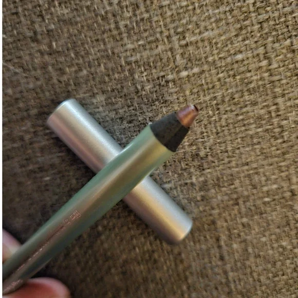 NEW! Mally Beauty Eyeliner Eye Liner Perfect Plum ~ Purple ~ Full Size ~ Unboxed - Picture 1 of 5